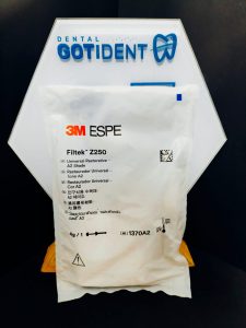 Resina Filtek Z250 3M composite nanohíbrido dental con zirconia para restauraciones estéticas